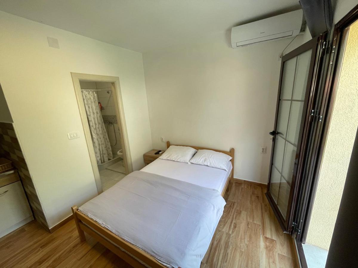 Apartments Dionis Котор Экстерьер фото